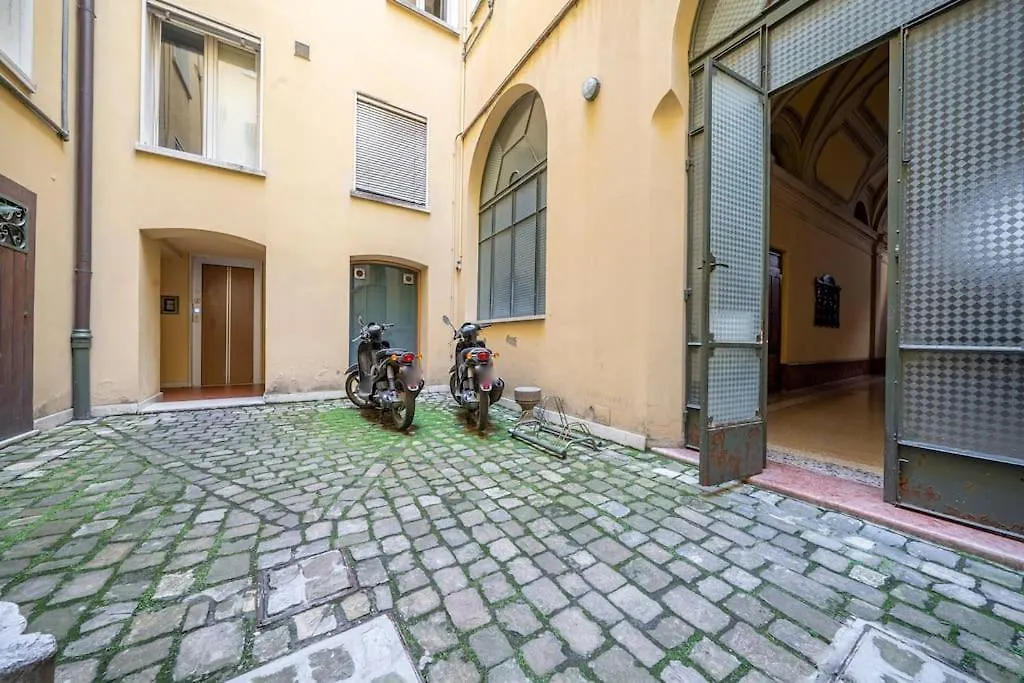 Duomo Delizioso Appartamento Nel Cuore Di Modena