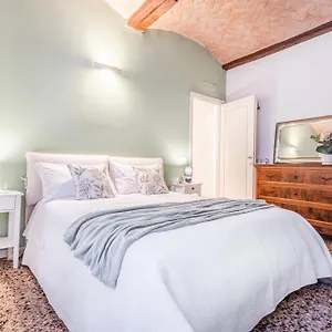  Appartamento Ghirlandina - La Casa Dell'esteta